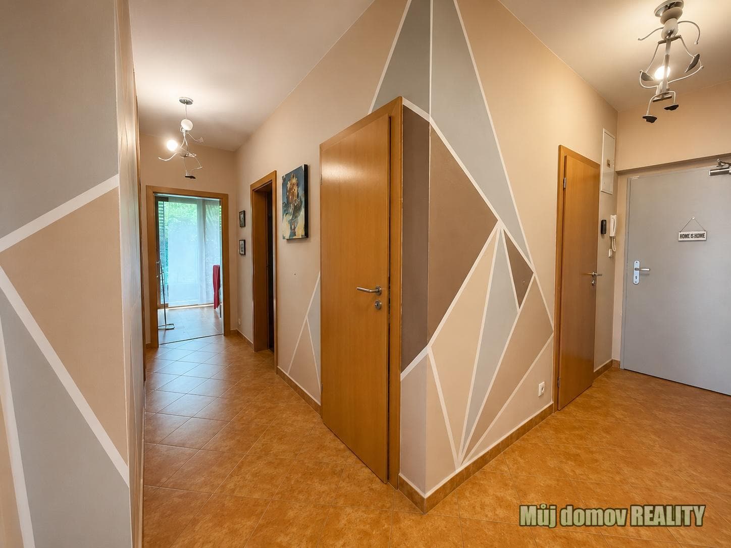 K pronájmu krásný byt 3+kk o velikosti 89 m2, s vlastní zahradou 113 m2, Praha Spojovací – foto 5