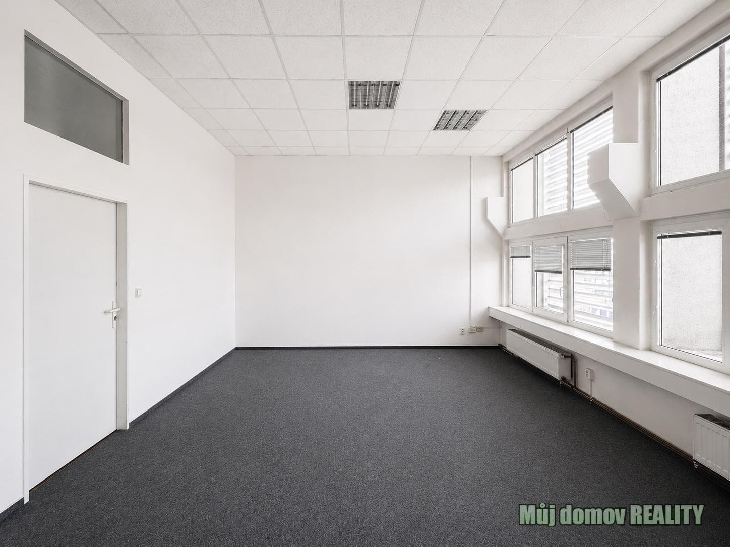 Pronájem kancelářských prostor různých velikostí, Praha 9, Kolbenova, blízko metra – foto 3