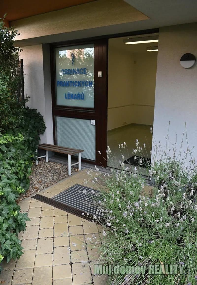 Pronájem ordinace 50 m², V zářezu, Praha 5 - Jinonice – foto 2