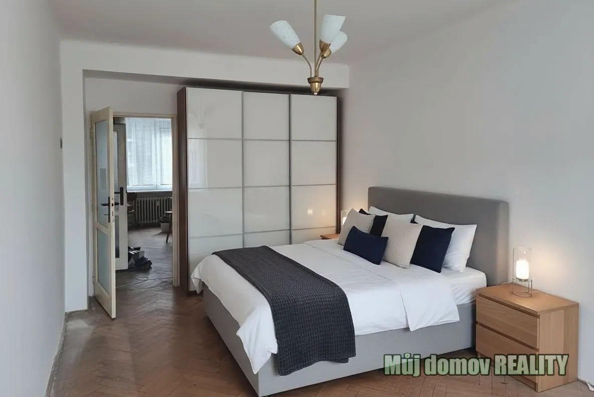 Prodej bytu 2+1, 52 m² + garáž + zahrada Praha 6, Střešovice/Břevnov – foto 5