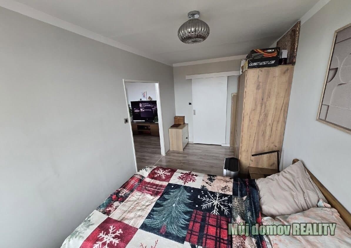 Pronájem bytu 3+1, 79 m² prosklená lodžie 7 m², Praha 8 Bohnice – foto 4