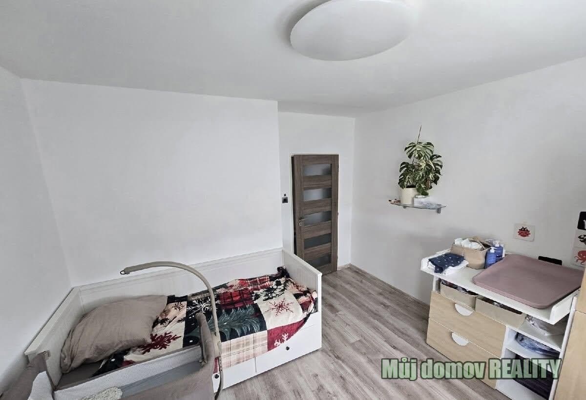 Pronájem bytu 3+1, 79 m² prosklená lodžie 7 m², Praha 8 Bohnice – foto 5