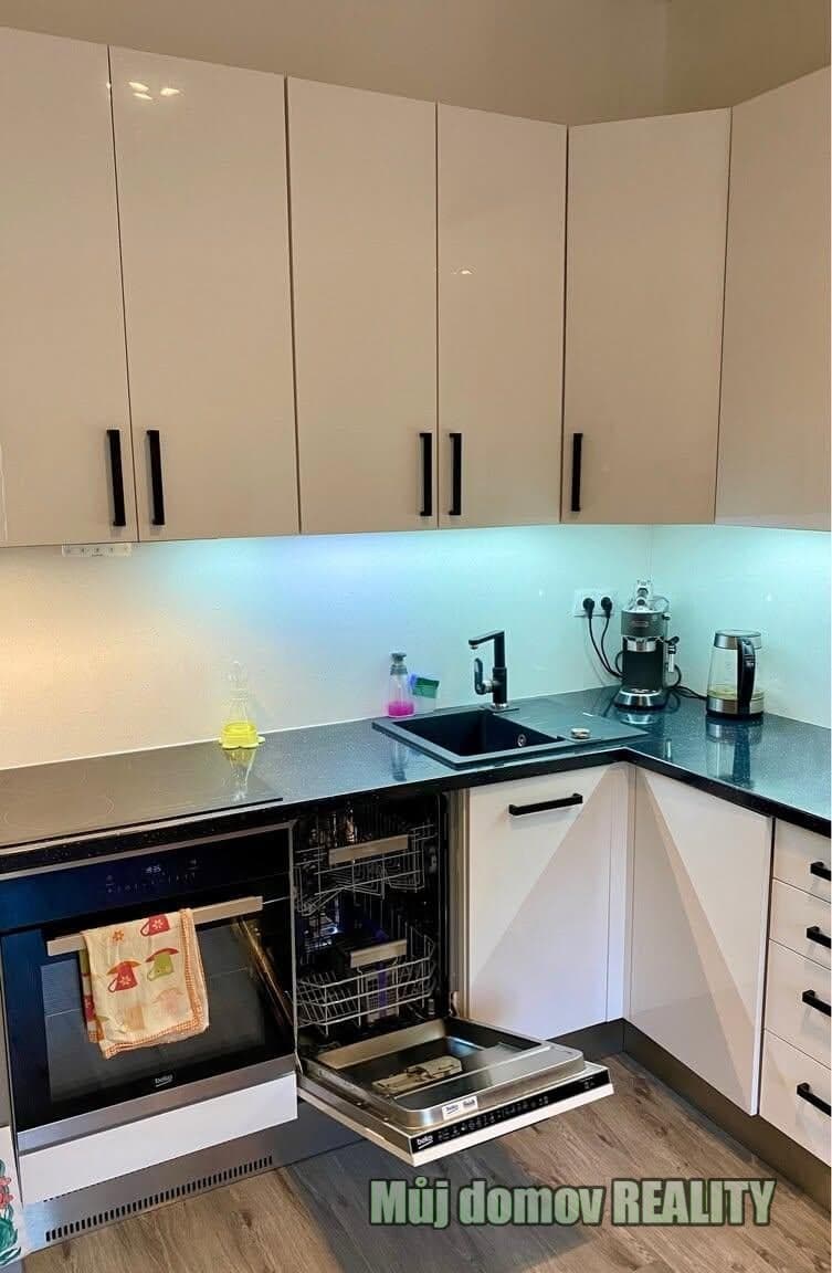 Pronájem útulného a kompletně zařízeného bytu 2+kk, 41 m², Praha 6 Ruzyně – foto 4