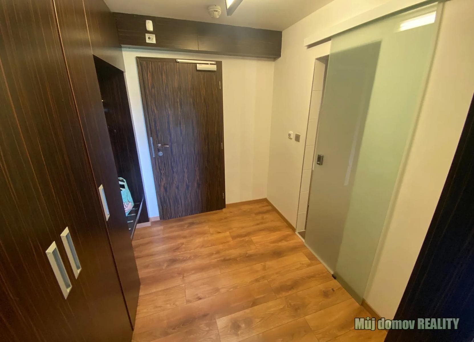 Pronájem bytu 1+kk, 30 m², Suchdolské náměstí, Praha Suchdol – foto 5