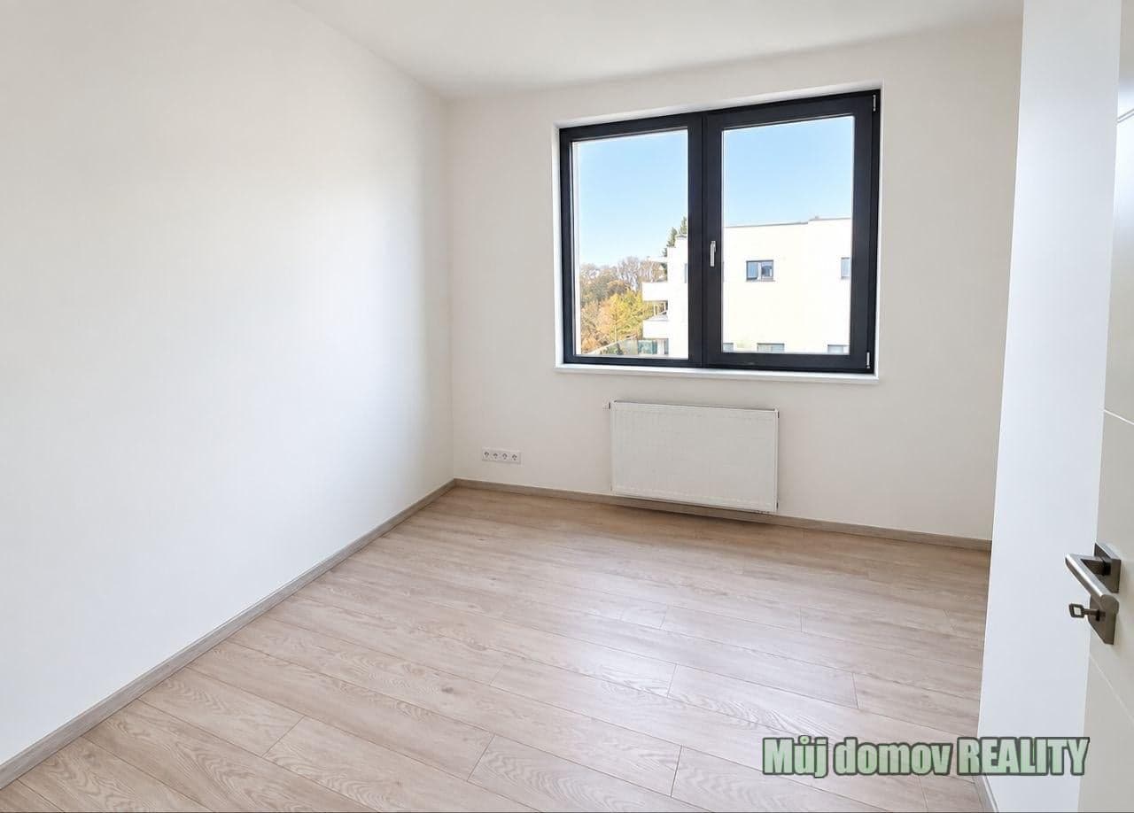 Pronájem bytu 4+kk, 86 m², balkon 10 m², parkovací stání Praha 8, Libeň, Nad Bání – foto 3