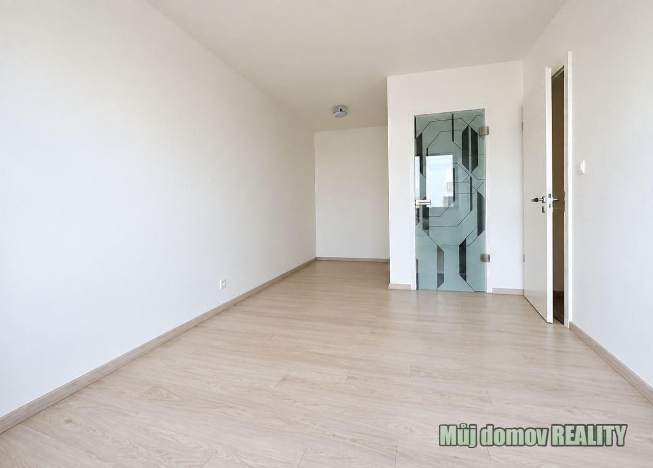 Pronájem bytu 4+kk, 86 m², balkon 10 m², parkovací stání Praha 8, Libeň, Nad Bání – foto 5