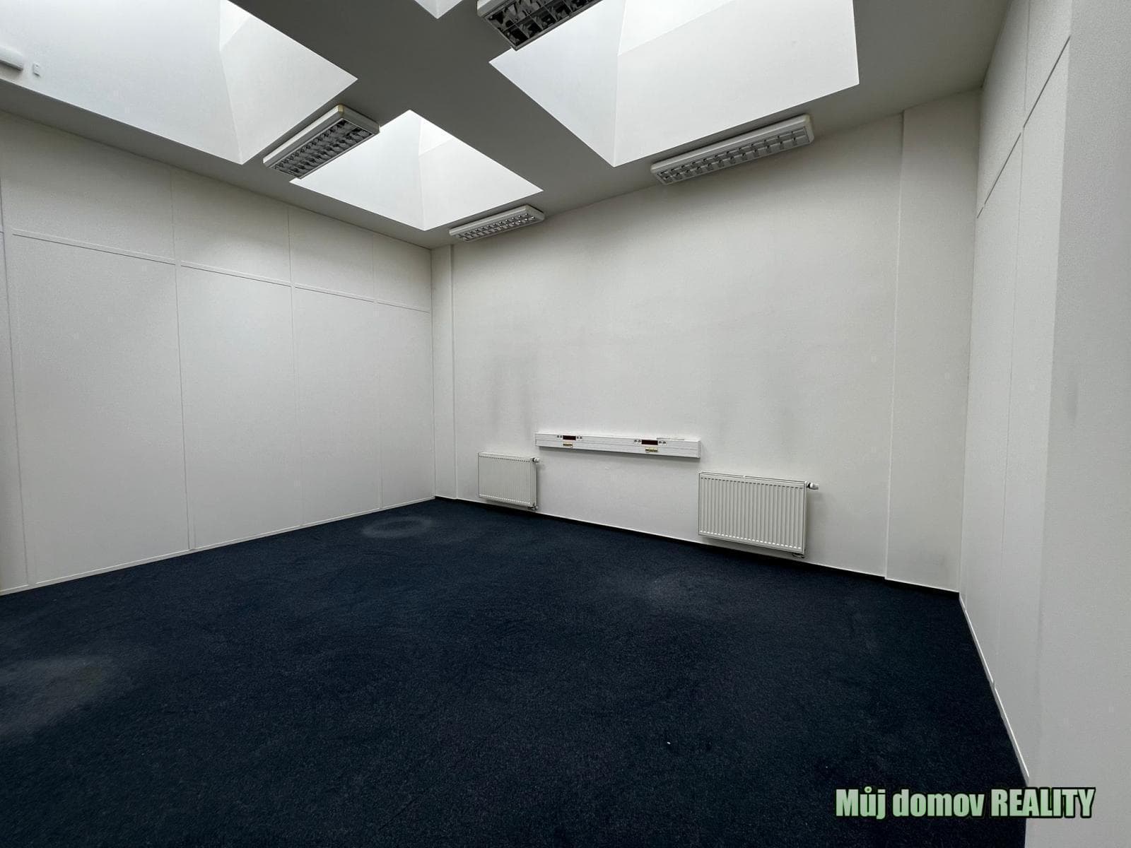 Pronájem kanceláře 30 m² Praha 9, Vysočany, Lisabonská – foto 3