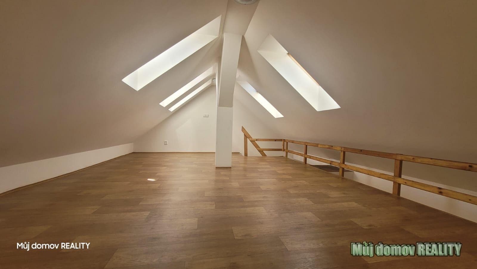 Mezonetový byt 85 m, 3+kk, Praha - Radotín Věštínská – foto 2