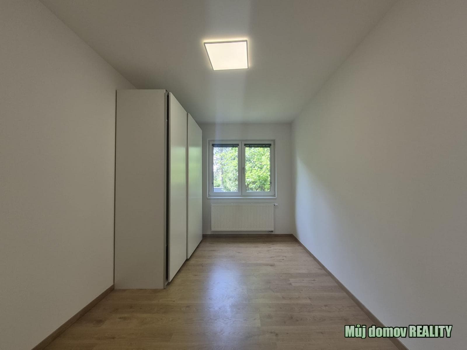 Pronájem rodinného domu 5+kk se zahradou, Praha Klánovice, ihned k nastěhování – foto 3