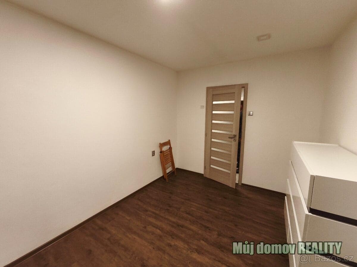 Pronájem bytu 44 m² 2+kk Praha 8, Kobylisy, Frýdlantská – foto 3