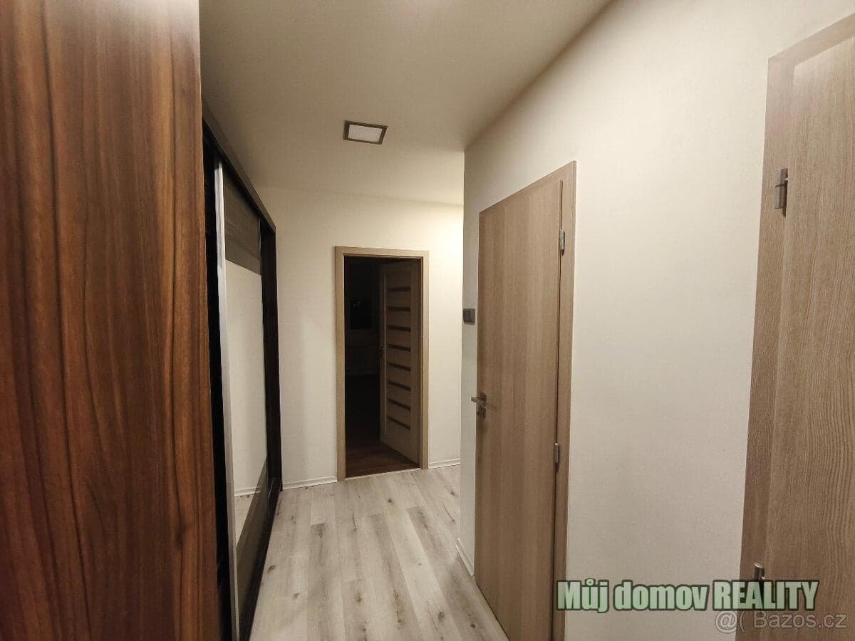Pronájem bytu 44 m² 2+kk Praha 8, Kobylisy, Frýdlantská – foto 4