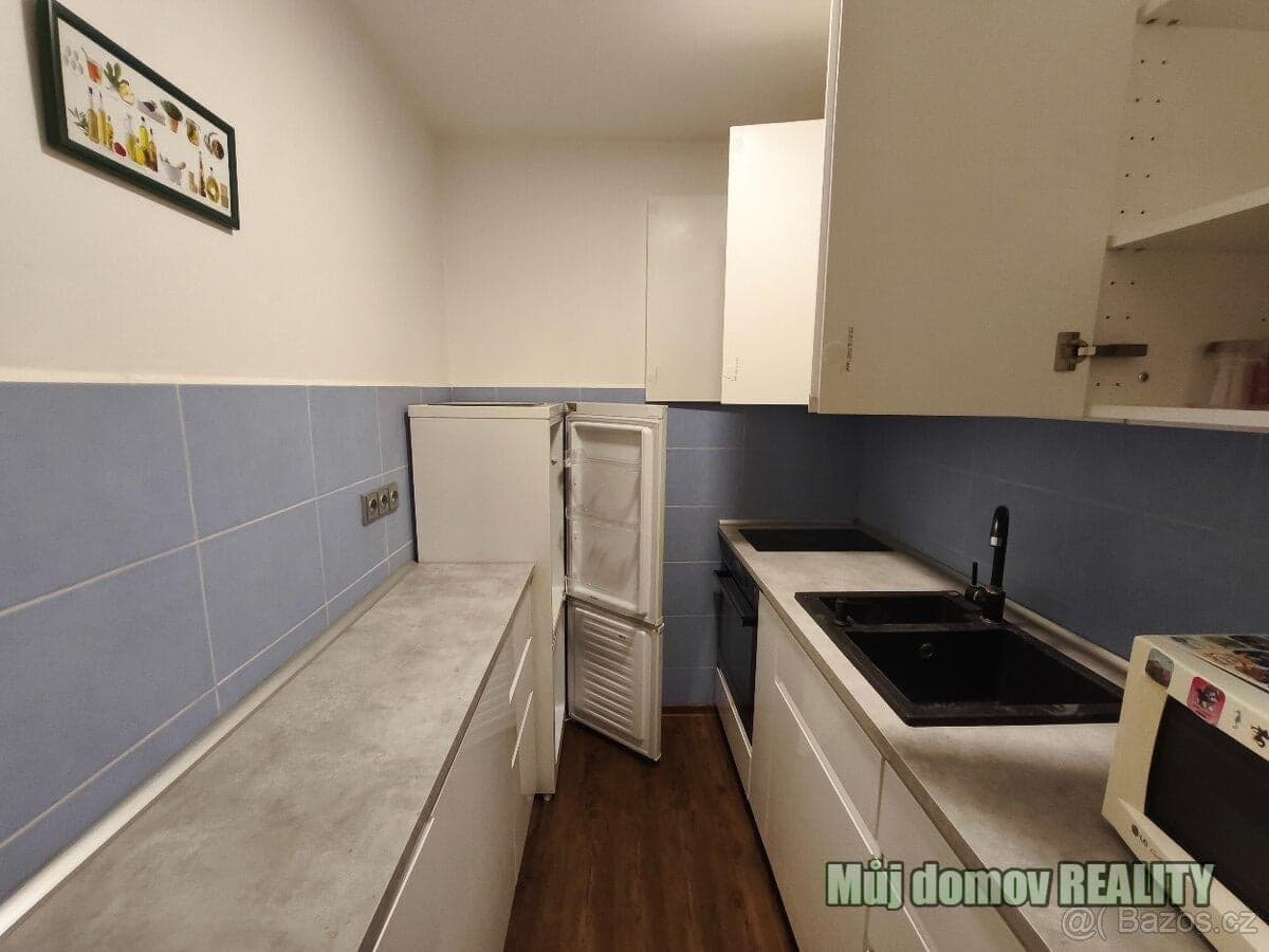 Pronájem bytu 44 m² 2+kk Praha 8, Kobylisy, Frýdlantská – foto 5