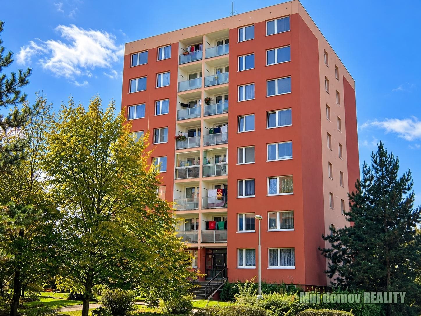 Pronájem prostorného bytu 2+kk, 67 m², balkon, sklep Praha 9, Kyje