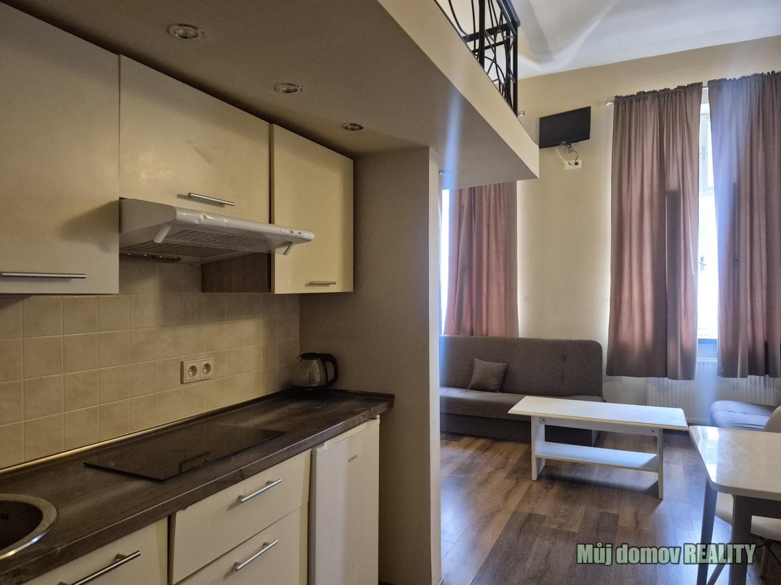 Loftový byt 1+kk, 37 m², Praha 8 Karlín | Křižíkova – foto 2
