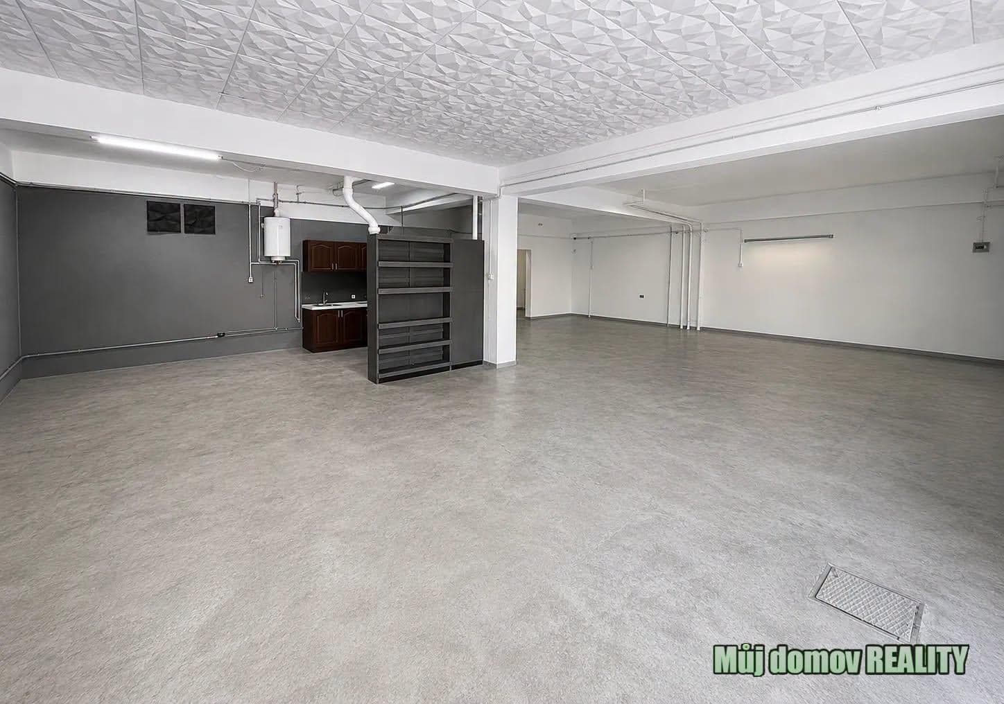Pronájem autoservisu nebo výrobní nebo skladovací haly 420 m² | Praha 9 Běchovice | Podnik