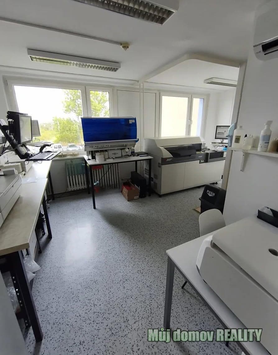 Pronájem zdravotnických prostor 75 m² ordinace, laboratoř, ambulance Praha 4, Majerského